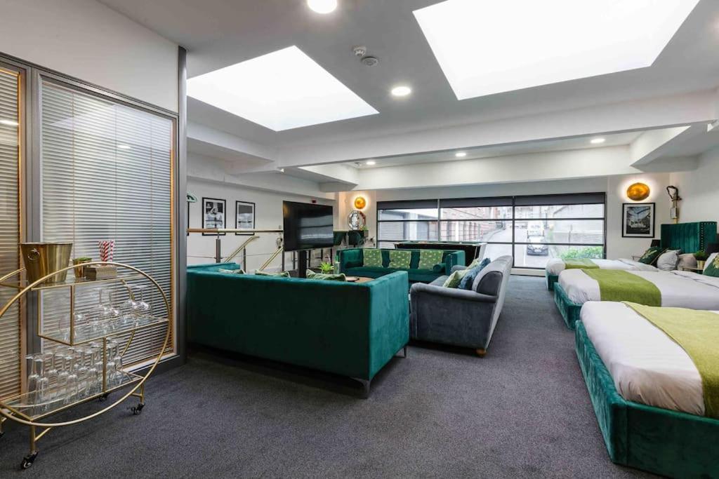 Vip City Centre Apartment With Secure Free Parking Liverpool Luaran gambar
